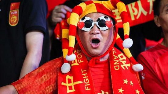 乱系列1之爱裸睡的丹丹